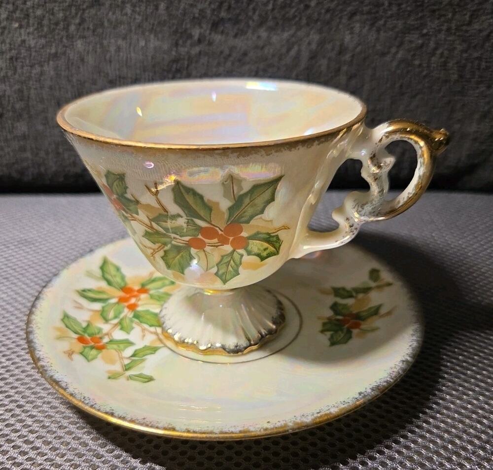 Vintage 1940s Ucagco Lusterware December Holly Tea Cup & Saucer Japan Christmas